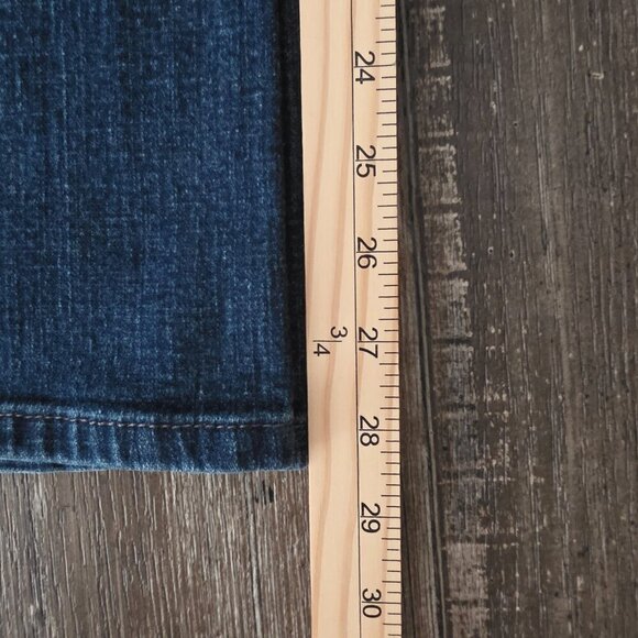 Bandolino Woman's High Rise Blue Jeans 16W - Picture 7 of 7